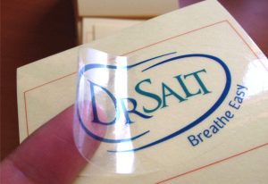 Изготовление прозрачных этикеток на заказ: создание уникальных и стильных продуктов