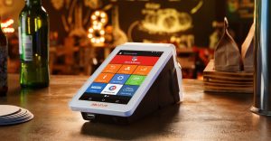 Как выбрать смарт терминалы в магазин: советы и рекомендации